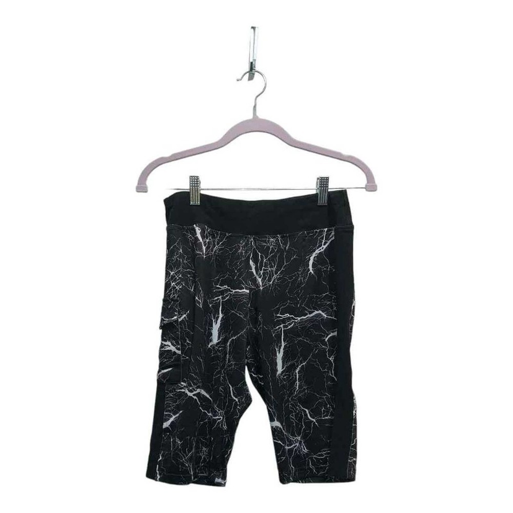 Running or yoga shorts for women by Zinmare. Size XLarge